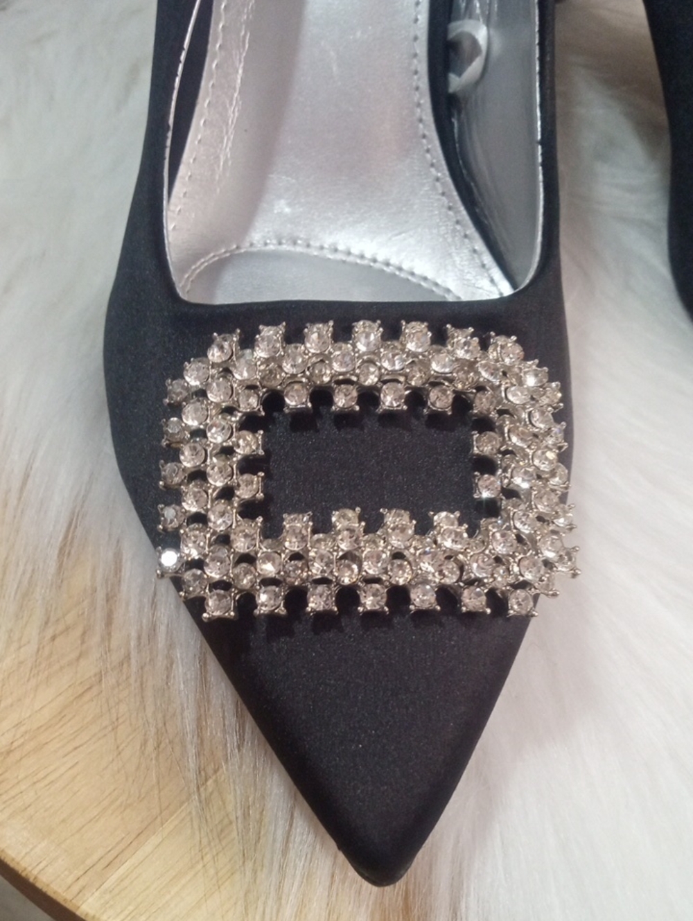 NINE WEST SATIN/RHINESTONE SHOES - Picture 3 of 10
